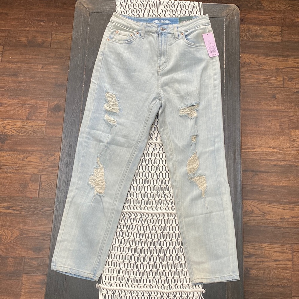 New women’s jeans, wild fable, size 10, high rise mom jeans, distressed